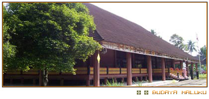 Download this Rumah Adat Daerah Baileo Maluku Utara picture