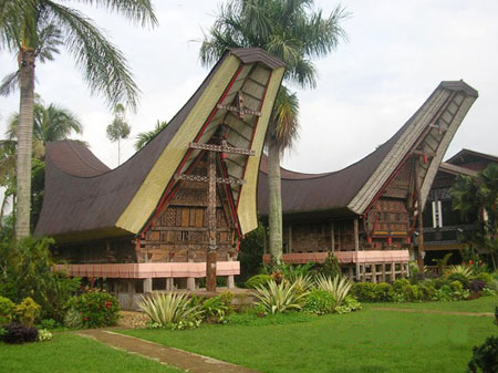 Download this Rumah Adat Tradisional Tongkonan picture